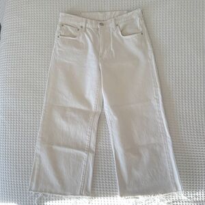 Zara White Low-Rise Raw Hem Wide Leg Jeans Size 6